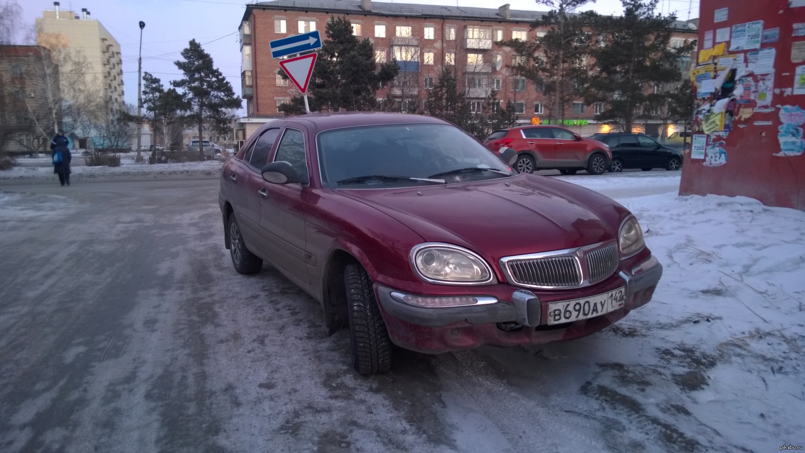 Такой вот автомобиль встретился в нашем Белово. ГАЗ 3111 | Пикабу