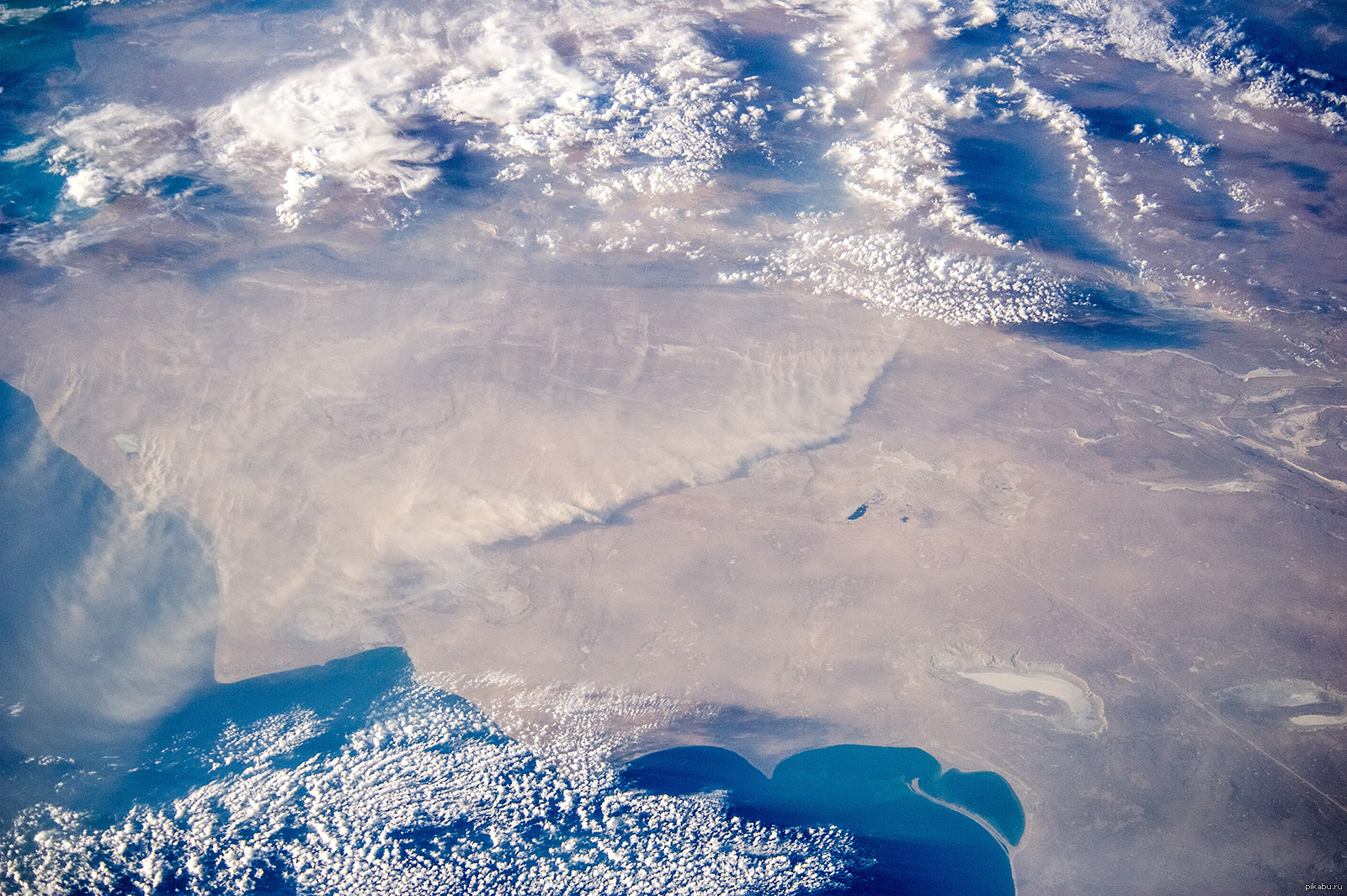 Солончак в Казахстане из космоса
