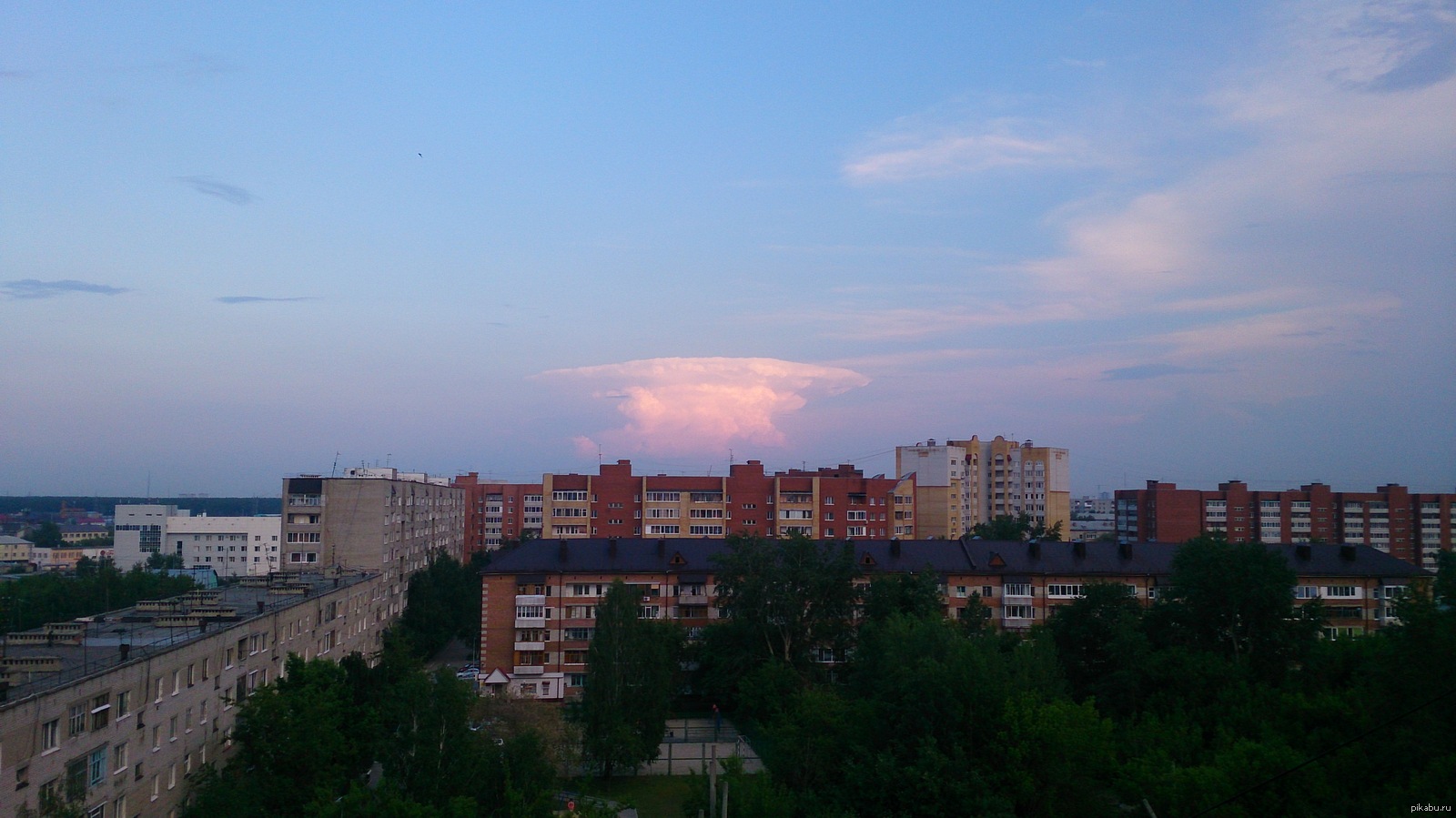 It looks like something exploded near me. - Nature, My, beauty of nature, Clouds, Sky