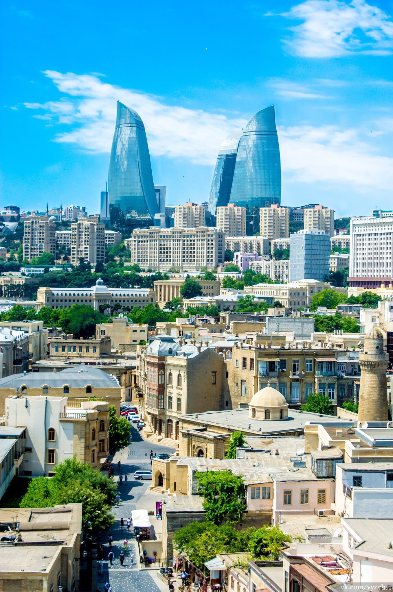 Баку азербайджан. Азейбарджан Баку. Азейбарджан столица. Баку столица. Баку столица Азербайджана старый Баку.