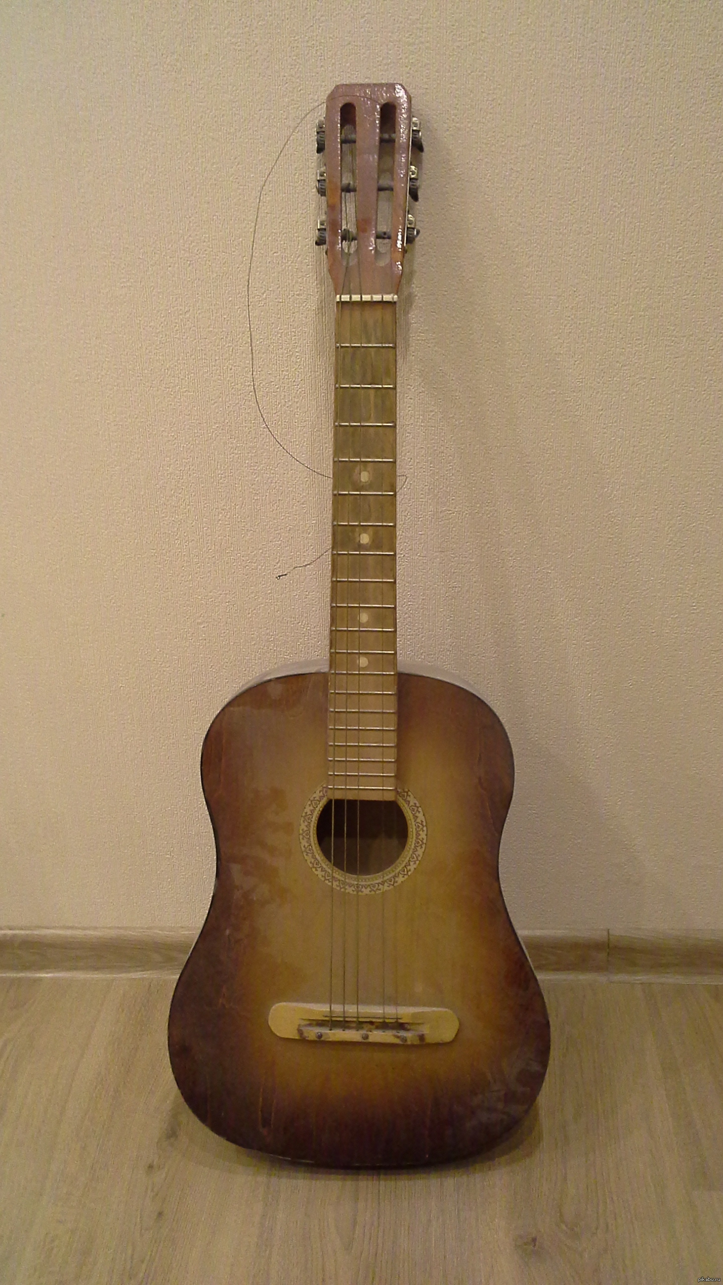 Пикабушники Питера, кому гитару? | Пикабу