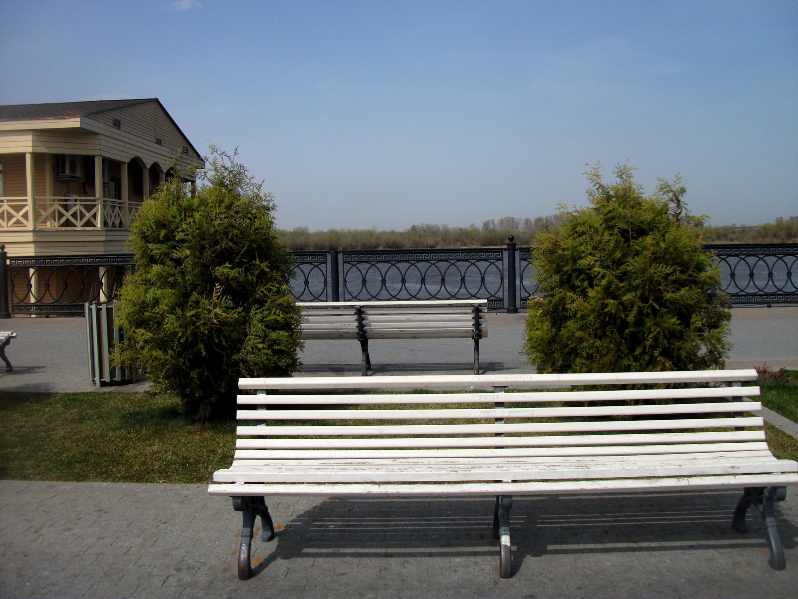 Walk along the embankment. Astrakhan (April 2013 and August 2016) - My, Embankment, , , Longpost