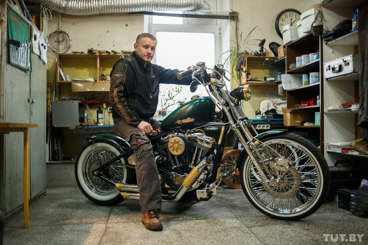 Steampunk bike of a cool master from Minsk - Motorcycles, Steampunk, Customization, Copper, Beautiful girl, Harley-davidson, Longpost, Moto