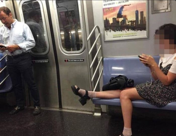 Women repeat the behavior of men in public transport. - Female, Behavior, Metro, New York, Longpost, Women