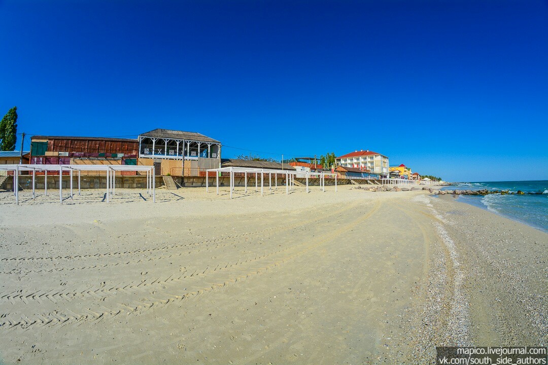 Summer, or a shiny piece of iron. - My, Sea, Black Sea, Relax, Relaxation, iron Port, Samyang, Fisheye Placebo, Longpost