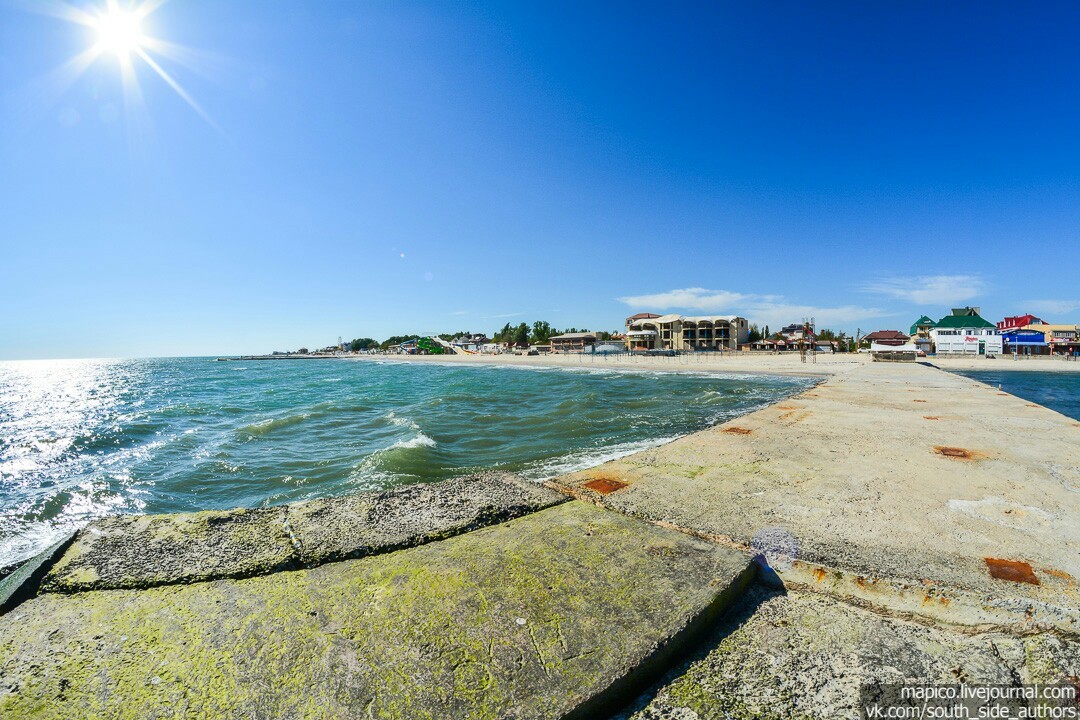 Summer, or a shiny piece of iron. - My, Sea, Black Sea, Relax, Relaxation, iron Port, Samyang, Fisheye Placebo, Longpost