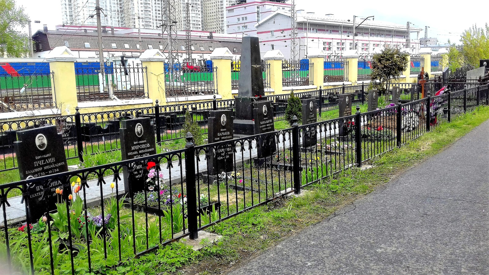 Cemetery Vagankovsky. Moscow. May 12, 2017. - My, Moscow, Cemetery Vagankovsky, May, Notes of a crazy woman, , Longpost