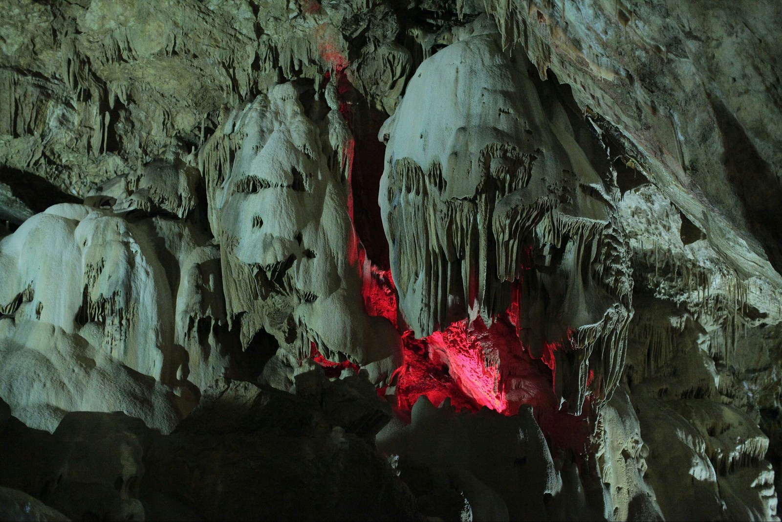 Пещера в горе Абхазия