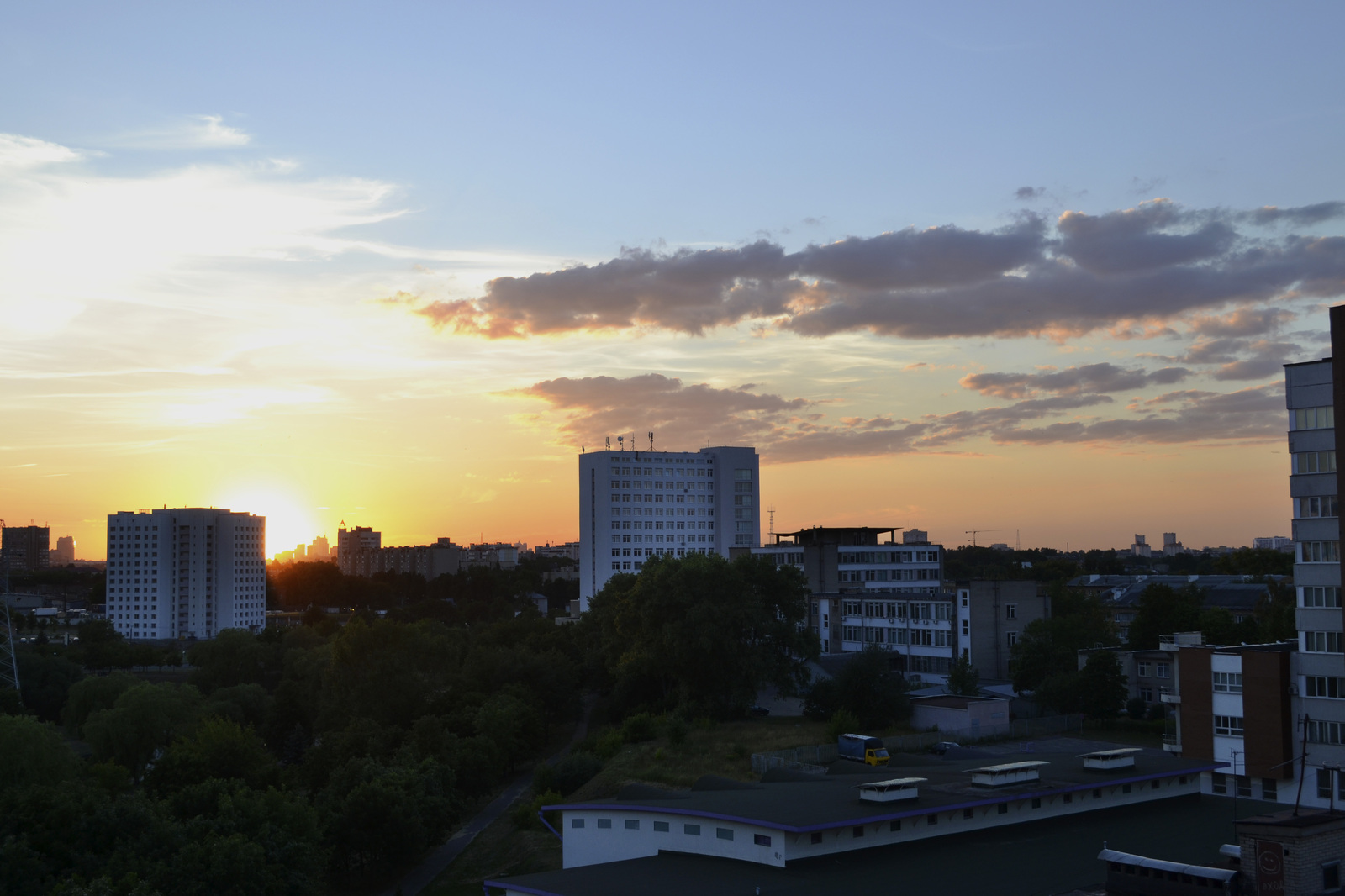 Photo from the window of the hostel, Minsk - My, The photo, Minsk, Sky