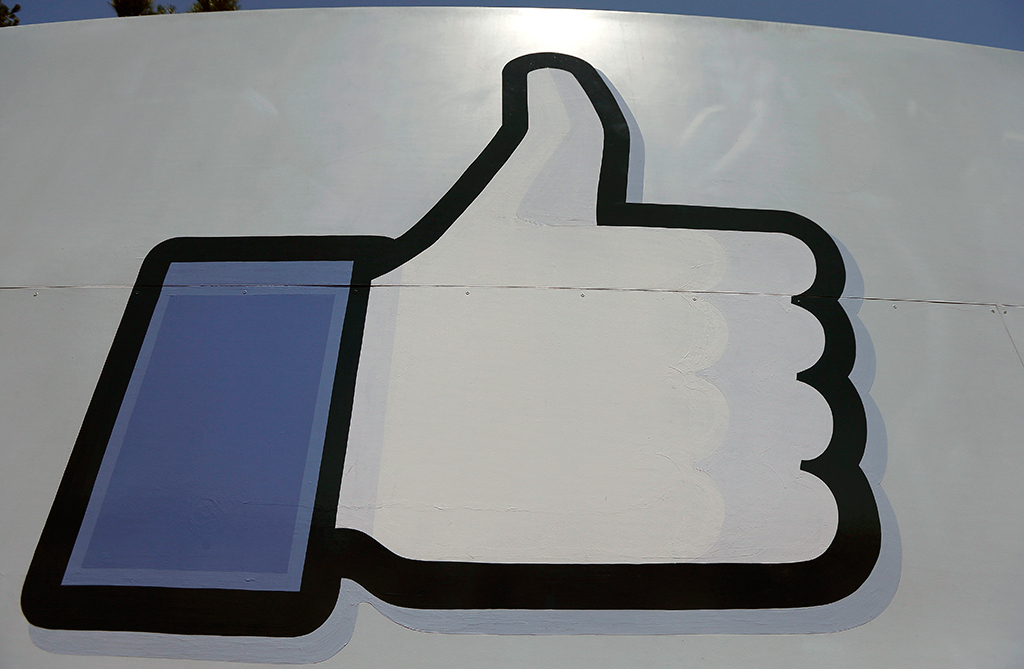 A court in Zurich handed down the world's first conviction for a like on Facebook. - Text, Images, news, Social networks, Like, Fine