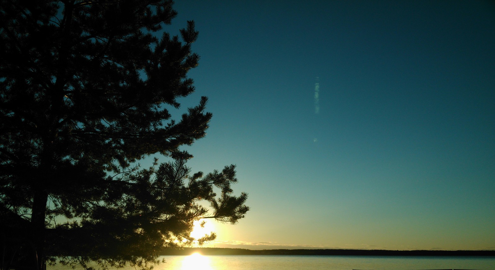 Sunset in the Uysk bay. Karelia - Sunset, Battle of sunsets, beauty, , Fishing, Longpost