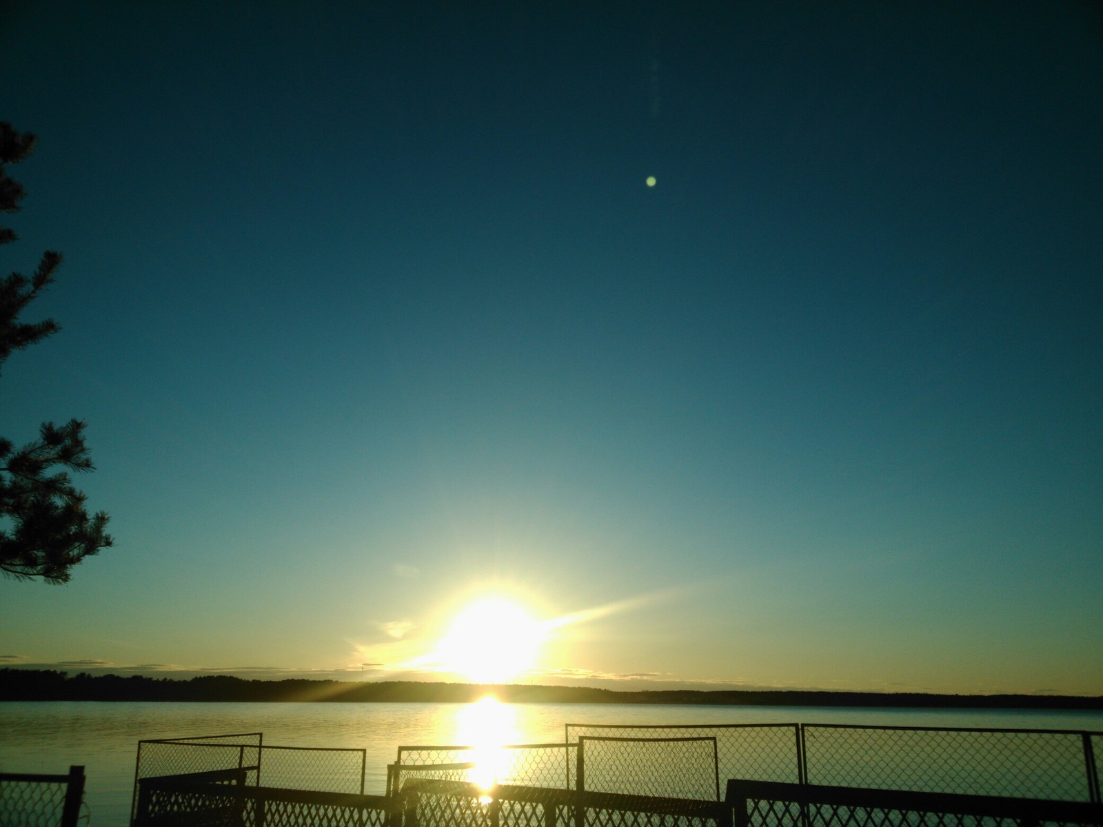 Sunset in the Uysk bay. Karelia - Sunset, Battle of sunsets, beauty, , Fishing, Longpost