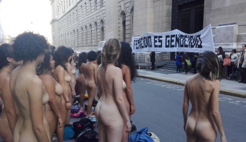 Argentine feminists stage a naked protest against violence - NSFW, Argentina, Feminists, Femicide, , Protest, Longpost