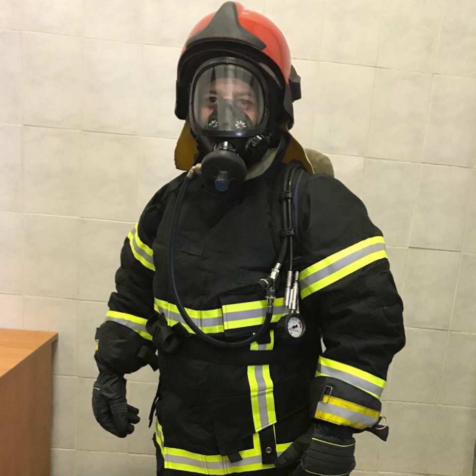 Master gas and smoke protector Galustyan) - Firefighters, GDZS, Galustyan, Form, Ministry of Emergency Situations, Mikhail Galustyan