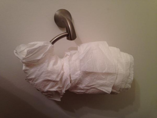 My 3 year old son accidentally unrolled a whole roll of toilet paper. - Children, Toilet paper, Not mine