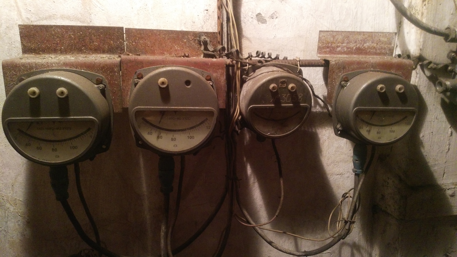 They seem to be laughing at me.. - My, Electrical appliances, Smile