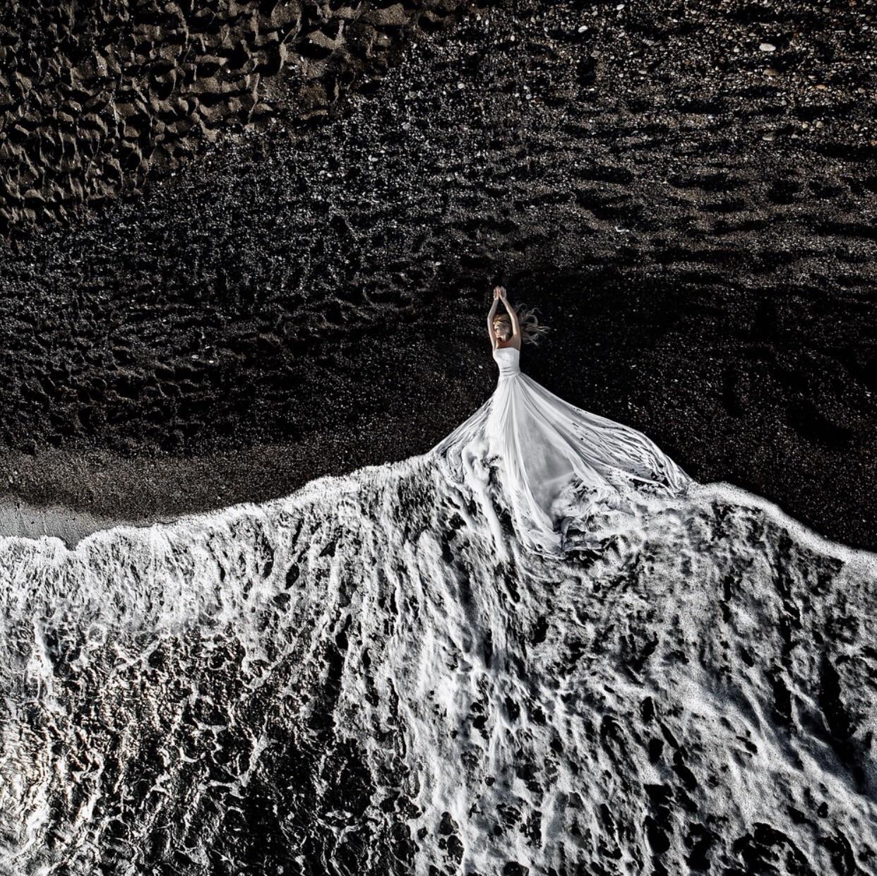 Dress and waves - The dress, Water, Sea, Beach, Wave