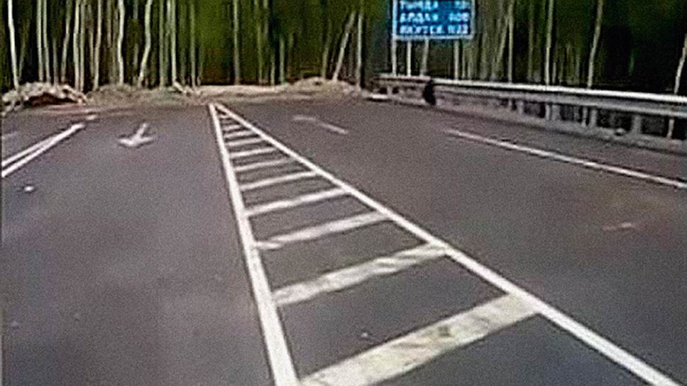 Road to nowhere named Lena - Russian roads, Russia, Publishing house Kommersant, Regions, Yakutsk, Road, , Motorists