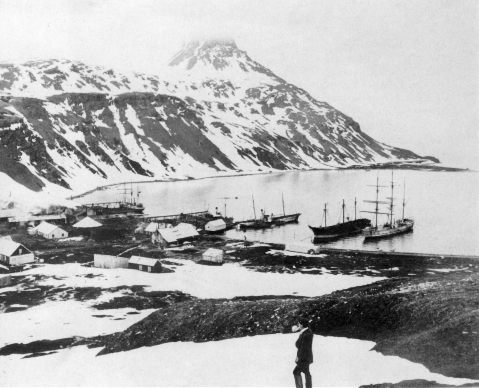 Abandoned whaling station (Great Britain, Grytviken). - , Abandoned, A world without people, Longpost