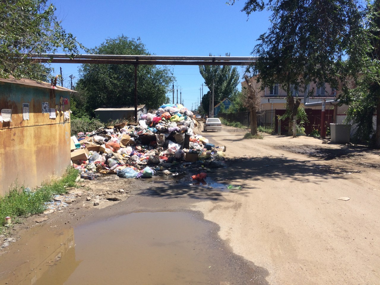 In Astrakhan they do not take out garbage - Astrakhan, Garbage, Longpost