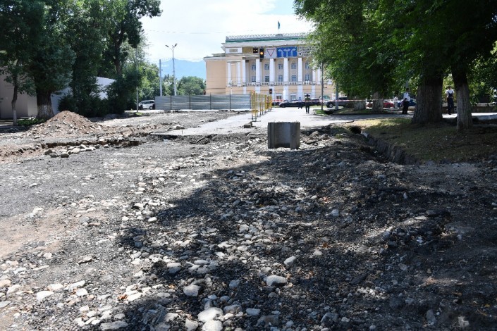 Ancient paving stones of the 30s found in the center of Almaty - Almaty, Kazakhstan, Reconstruction, Road, History, Project, Video, Longpost