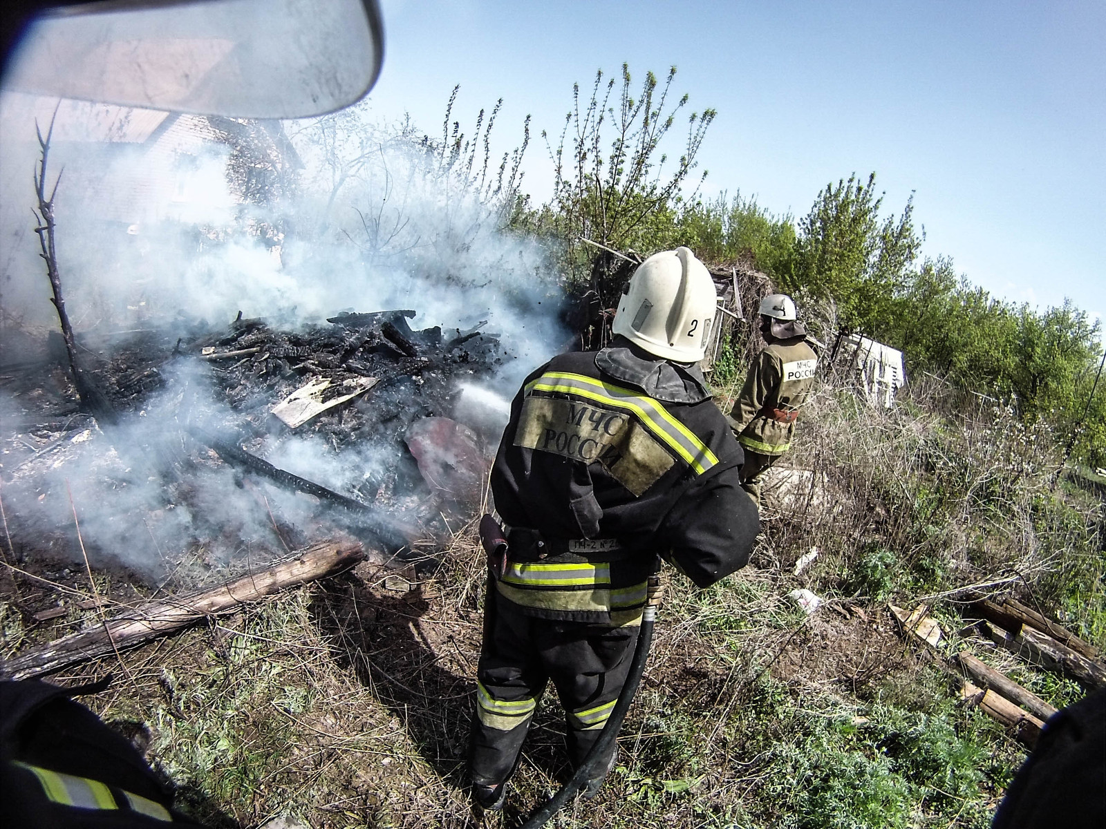 Firefighters. Work from 1 person. A photo - My, Ministry of Emergency Situations, , Firefighters, Volgograd, Fire, Longpost