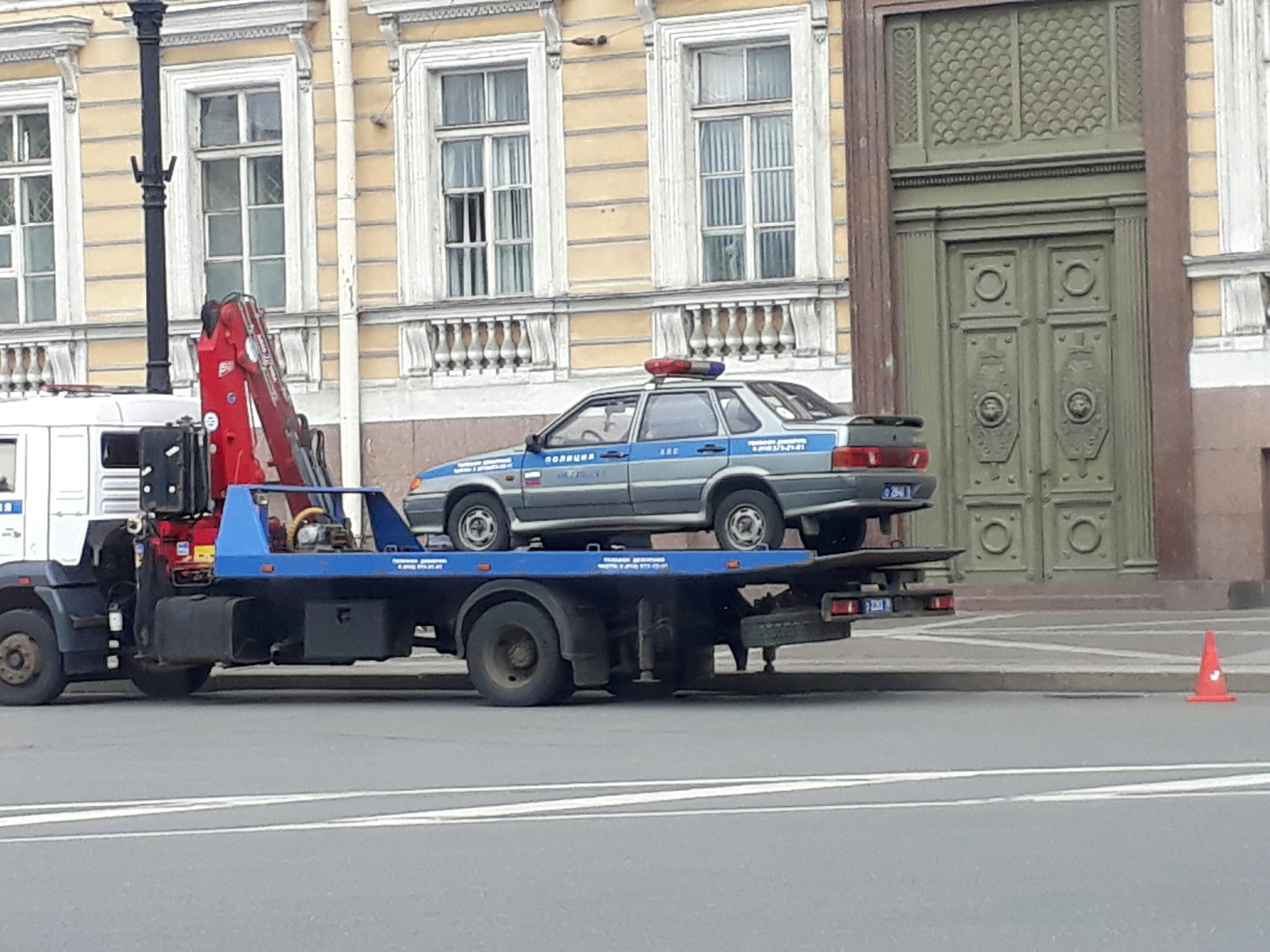 Дворцовая спб приписки сами делайте - ДПС, Дворцовая площадь