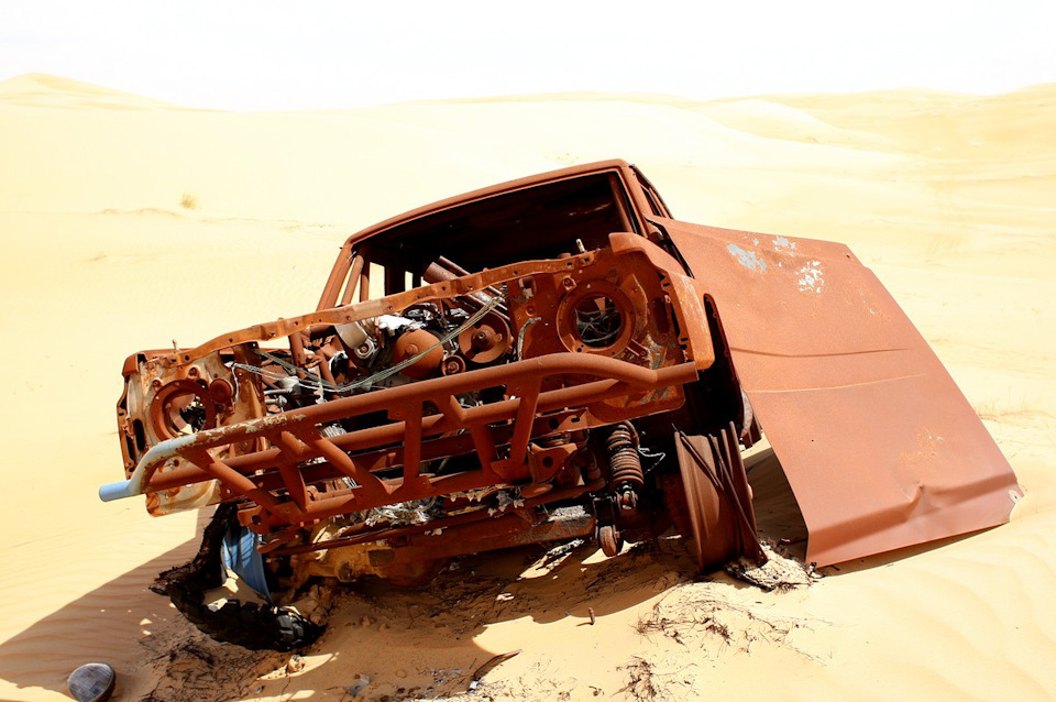 Finds in the Rub al-Khali Desert - Desert, , Abandoned, Retro car, Natural beauty, Landscape, Longpost