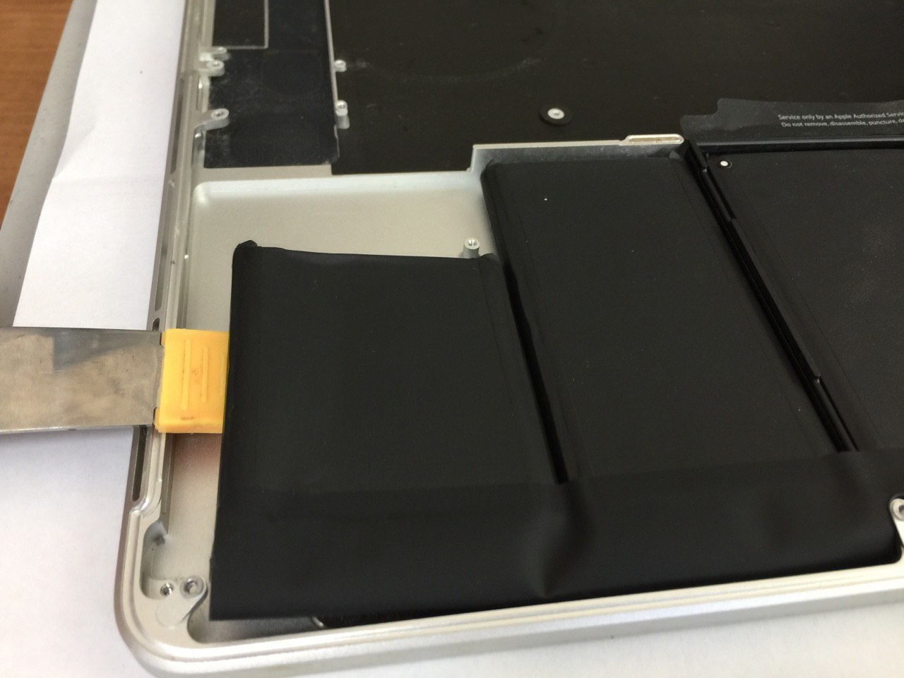 Macbook Retina A1398, flooded, does not see the battery. - My, Repair of equipment, Retina, , , Macbook, Liquid, Battery, Longpost, Tag