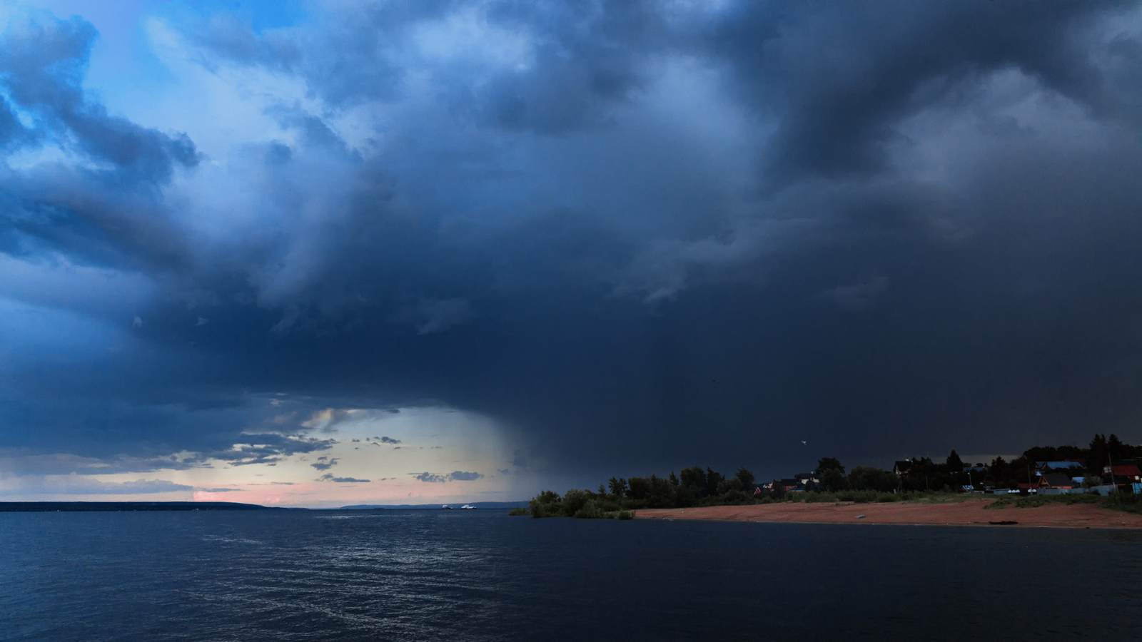 Thunderstorm on the Volga - My, Volga, Landscape, Sunset, Thunderstorm, Volga river