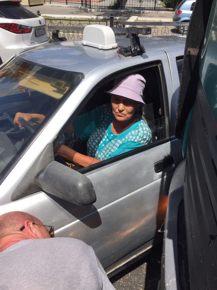 Granny Taxi Driver - Taxi, Grandmother, Astrakhan, Longpost