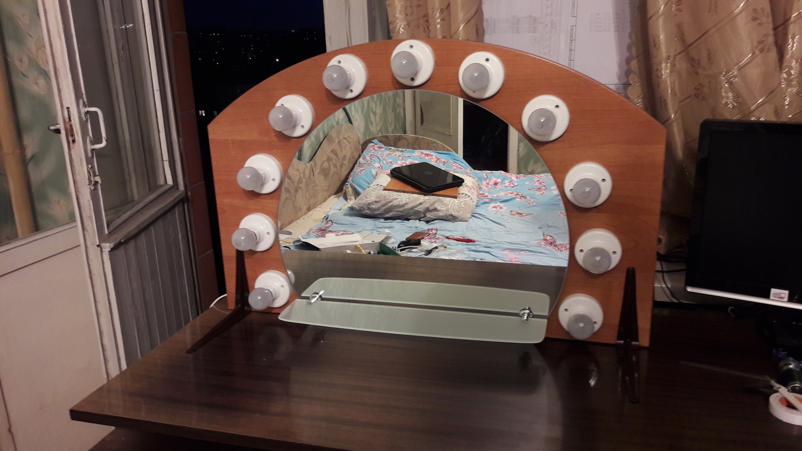 How I made a dressing room mirror. - My, Mirror, Make-up mirror, Trumeau, With your own hands, Do it yourself, Longpost