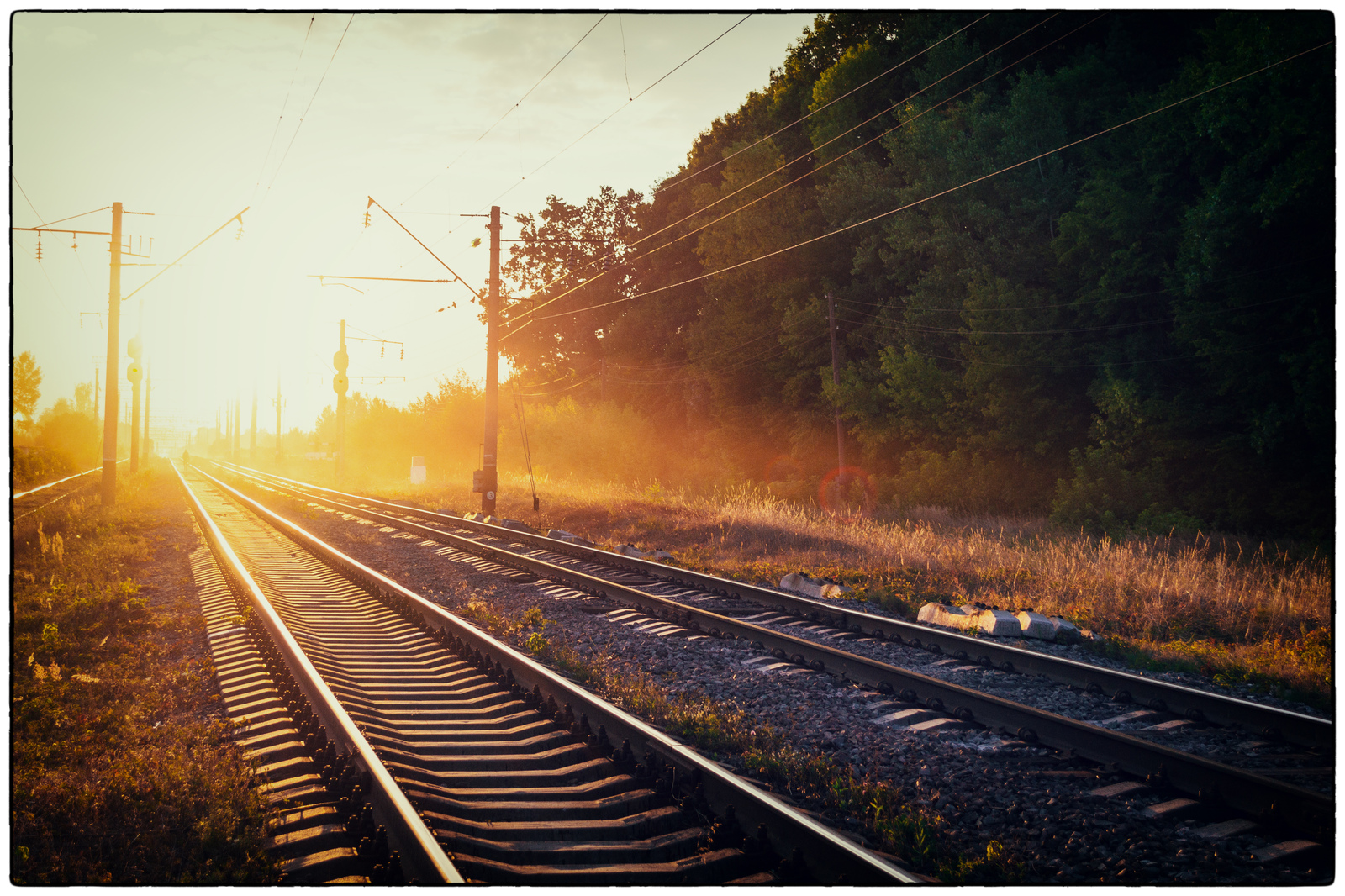 Sunset... - My, Sunset, Railway, Lighting