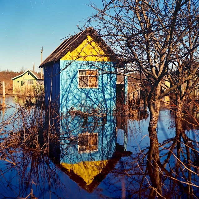 Dedicated to lovers of rustic comfort.Shot in Kyiv 60Kodak Portra film - My, The photo, camera roll, Village, Longpost