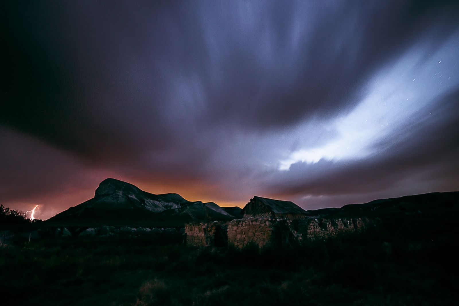 Night storm. Chalk mountains on the Don river. - My, The photo, Thunderstorm, The mountains, Hut, Long exposure