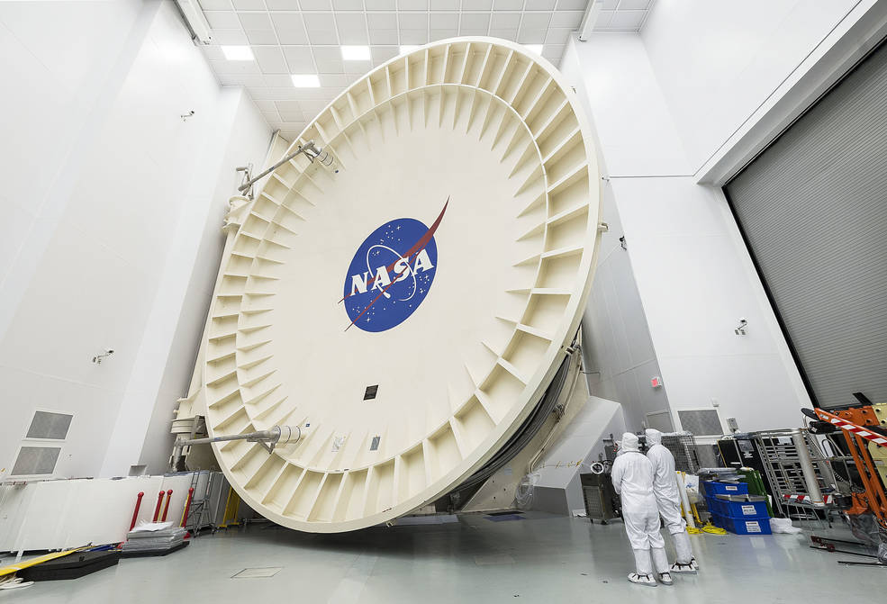 Telescope James Webb Space Telescope placed in a cryogenic chamber for testing - Telescope, Webb, Space, Astronomy, NASA, Video, Longpost