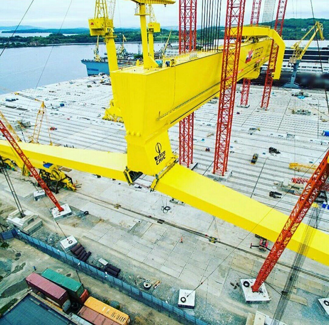 Zvezda Shipbuilding Complex is completing the installation of a Goliath type gantry crane - Tap, Russia, Factory, Instagram, Video, Longpost