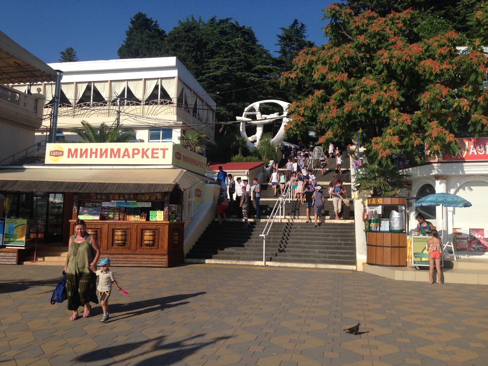 Adoration of the Sochi police post. - My, Police, Sochi, Smoking, Law and order, Vacation, Longpost