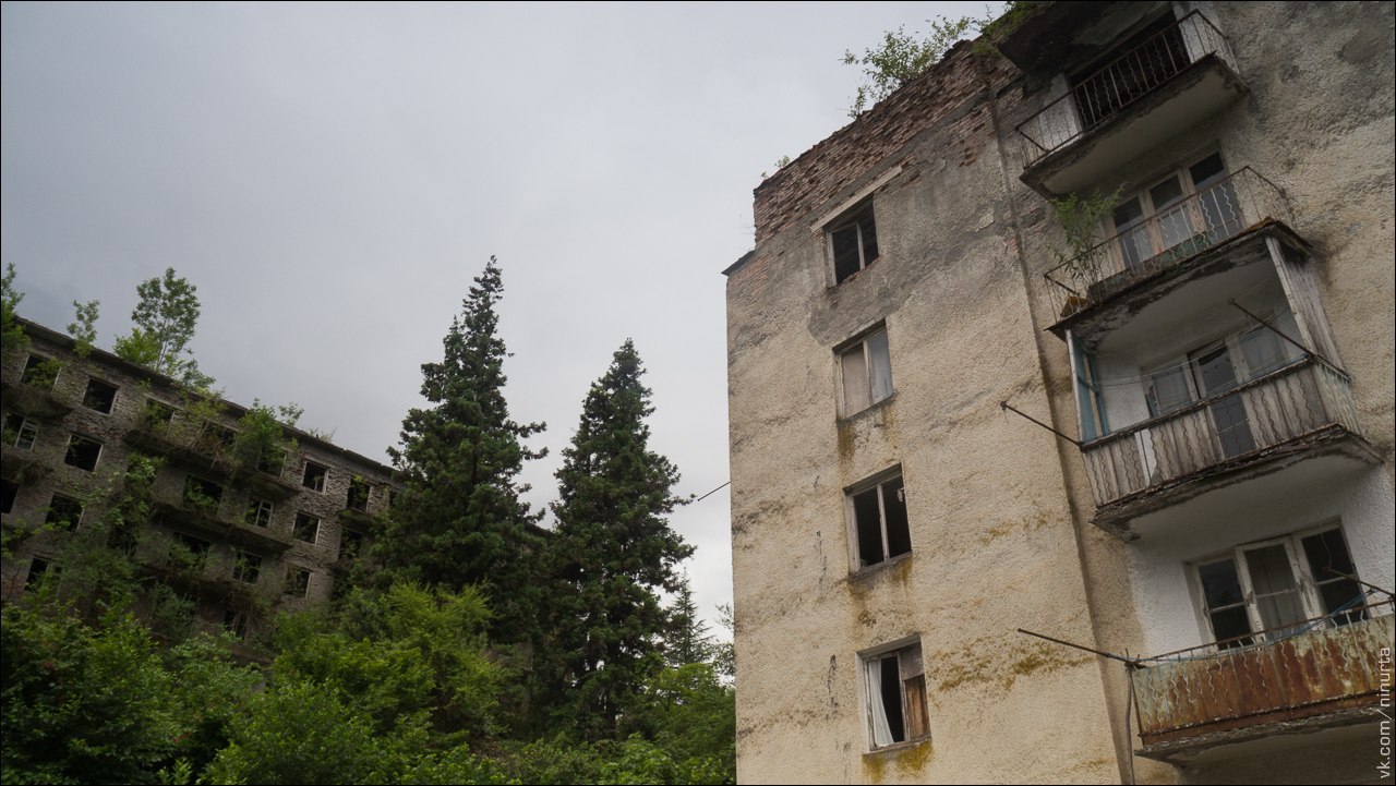 Akarmara. Summer 2016. - My, Abkhazia, , Acarmara, Ghost town, Stalk, Urbanphoto, Post apocalypse, Thicket, Video, Longpost, Abandoned