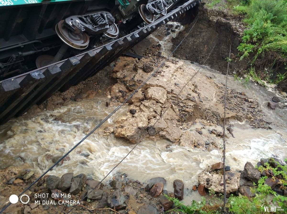 Rains in the Primorsky Territory... Washed out the railway and bridges. Hassan was cut off from the federal highway. - Дальний Восток, Primorsky Krai, Rain, Typhoon, Railway, Weather, State of emergency, Longpost