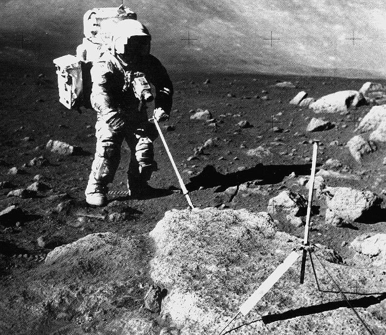 Americans on the Moon: Breakthrough or Scam? - Space, moon, Cosmonautics, The americans, Scam, Politics, Video, Longpost