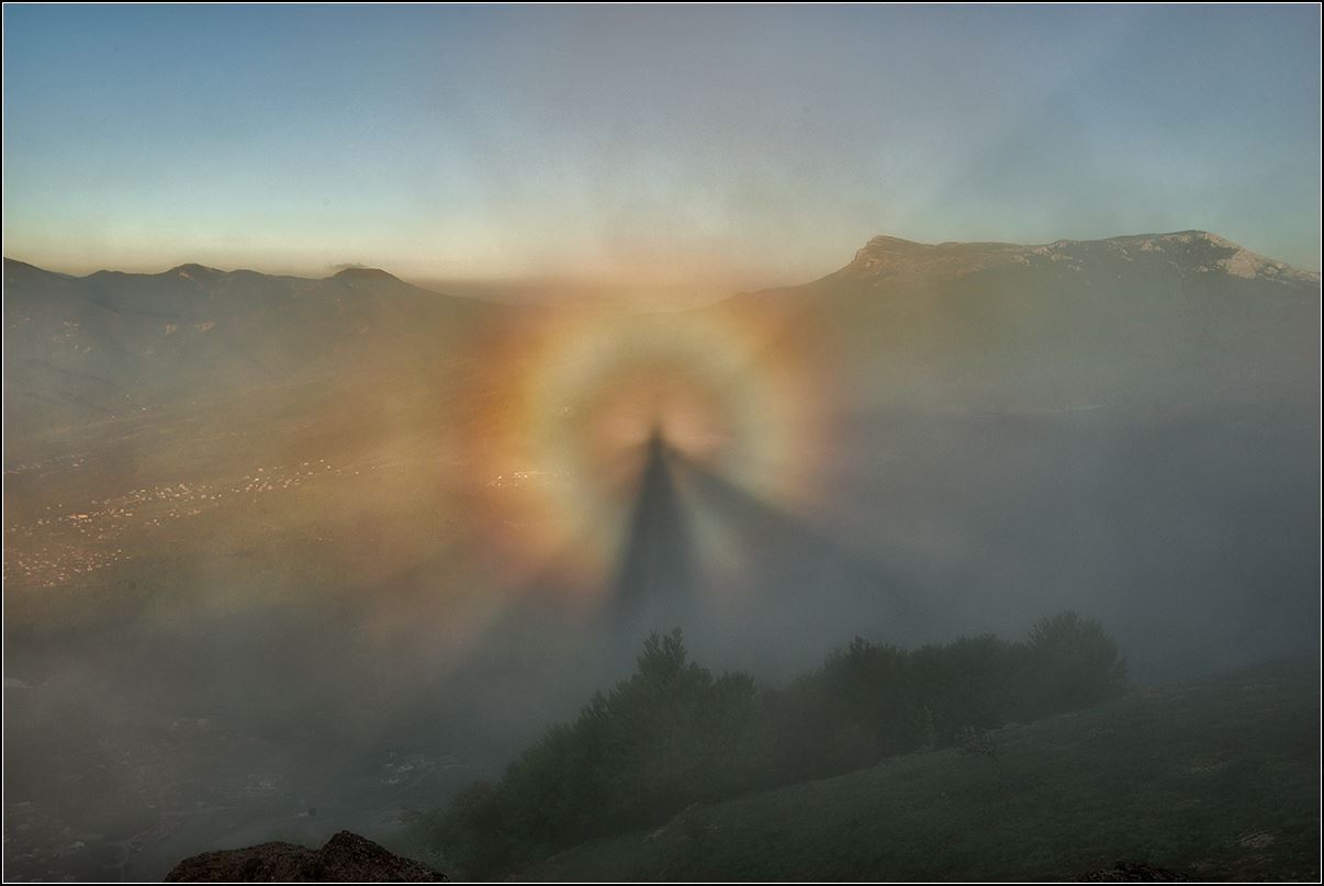 Brocken Ghost - Brocken Ghost, Optical phenomenon, Nature, The photo