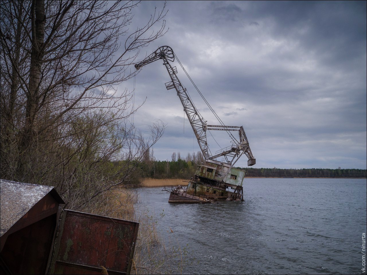 Cargo port of Pripyat. - My, Urbanphoto, Stalker, Pripyat, Post apocalypse, Port, Harbour crane, Zuo, Tap, Video, Longpost