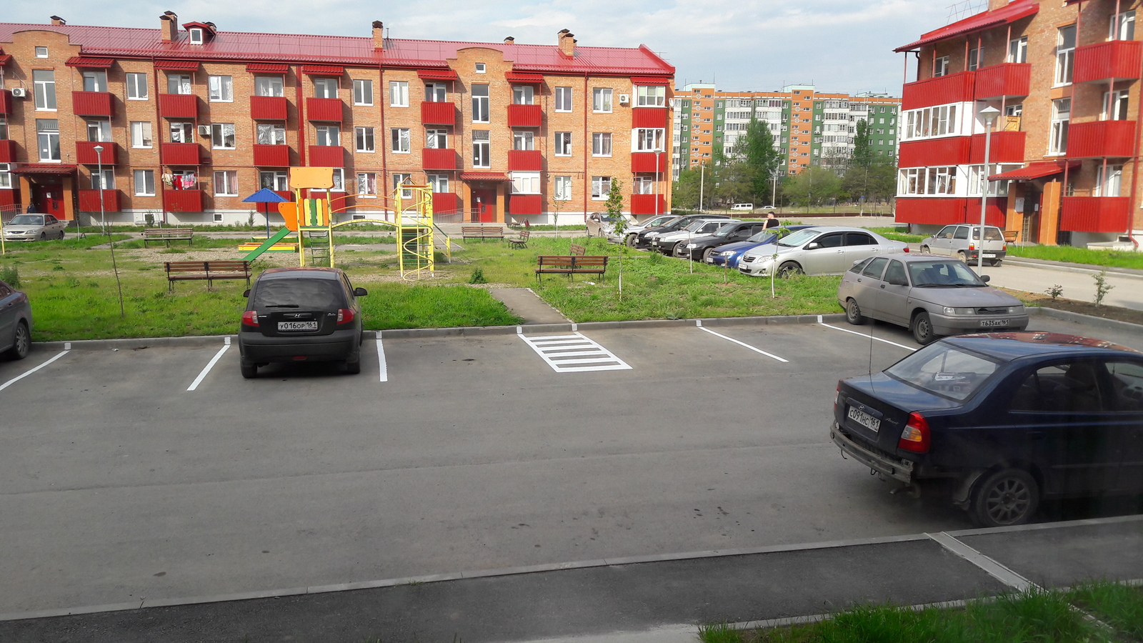 Parking in the yard - My, Parking, Markup, Неправильная парковка, Longpost