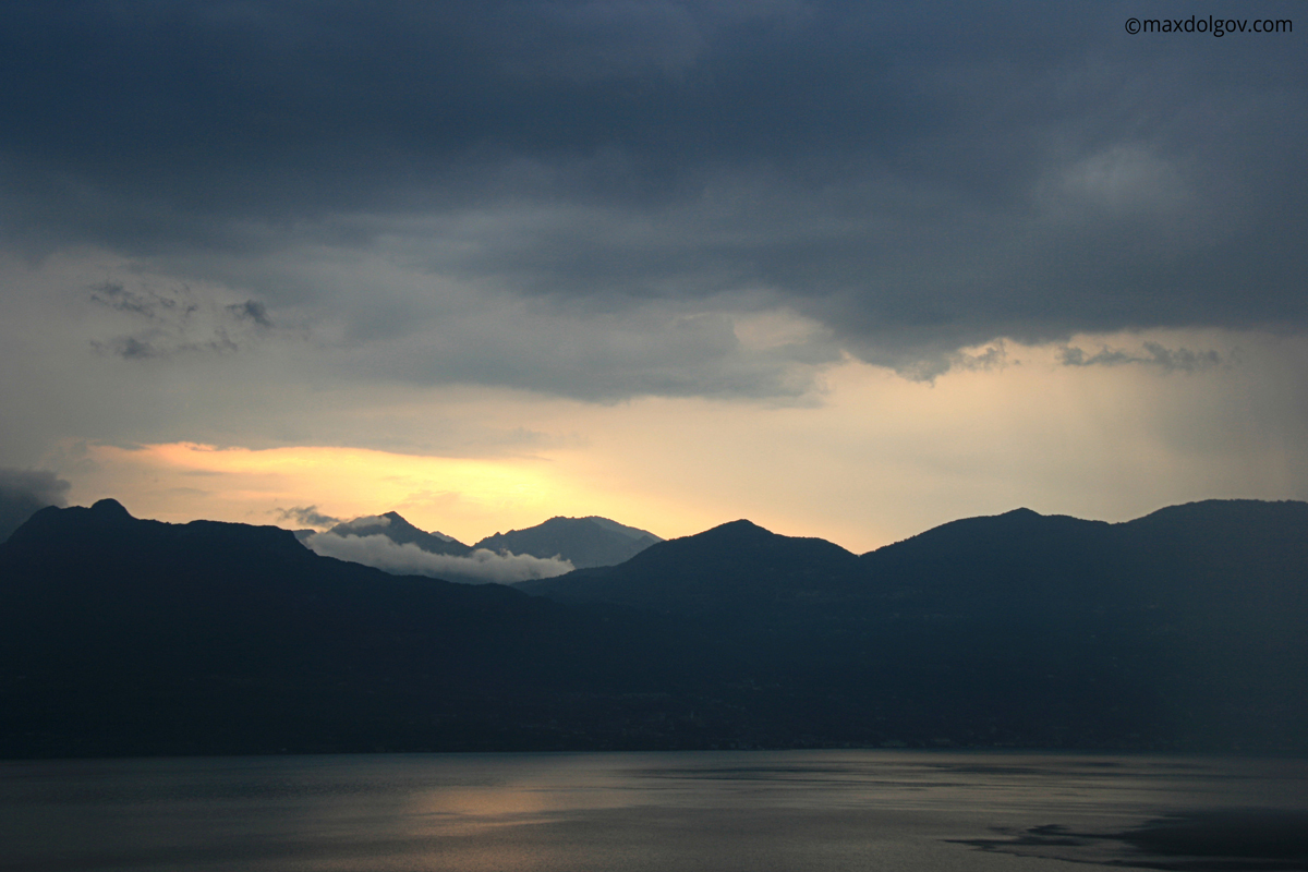 Sunset in the mountains - My, Lake, Landscape, Italy, Rain