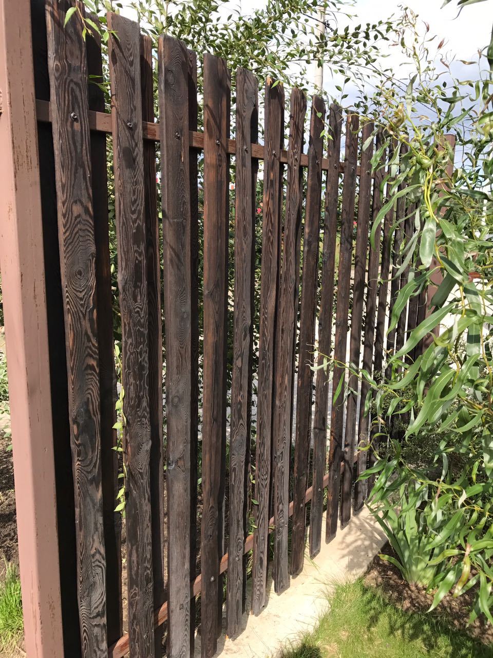 Part 2. It was necessary to wash down the FENCE ... the end. - With your own hands, Tree, Do it yourself, Do it, Brushing, Fuck it, Lot, beauty, Longpost