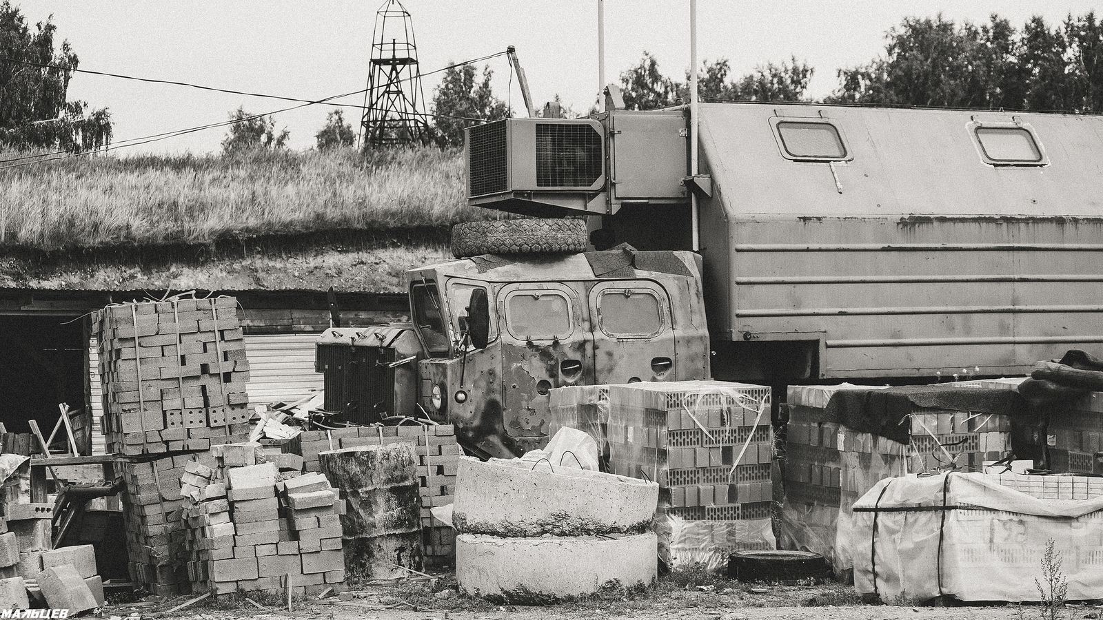 Met the giant MAZ-543 - Hurricane - My, Maz, Soviet technology, Heavy machinery, Soviet army, Black and white, Longpost