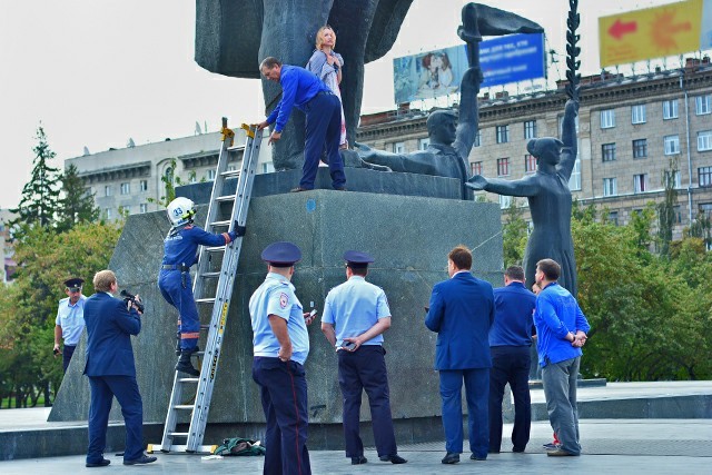 Пока на пикабу разгорается война против модераторов... - Новосибирск, Протест, Акции, Длиннопост, Политика