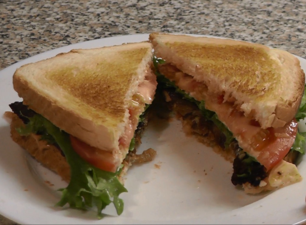 Club sandwich with marbled beef bacon and egg - My, Food, Sandwich, A sandwich, Dish, Recipe, Cooking, Cook at home, Video, Longpost