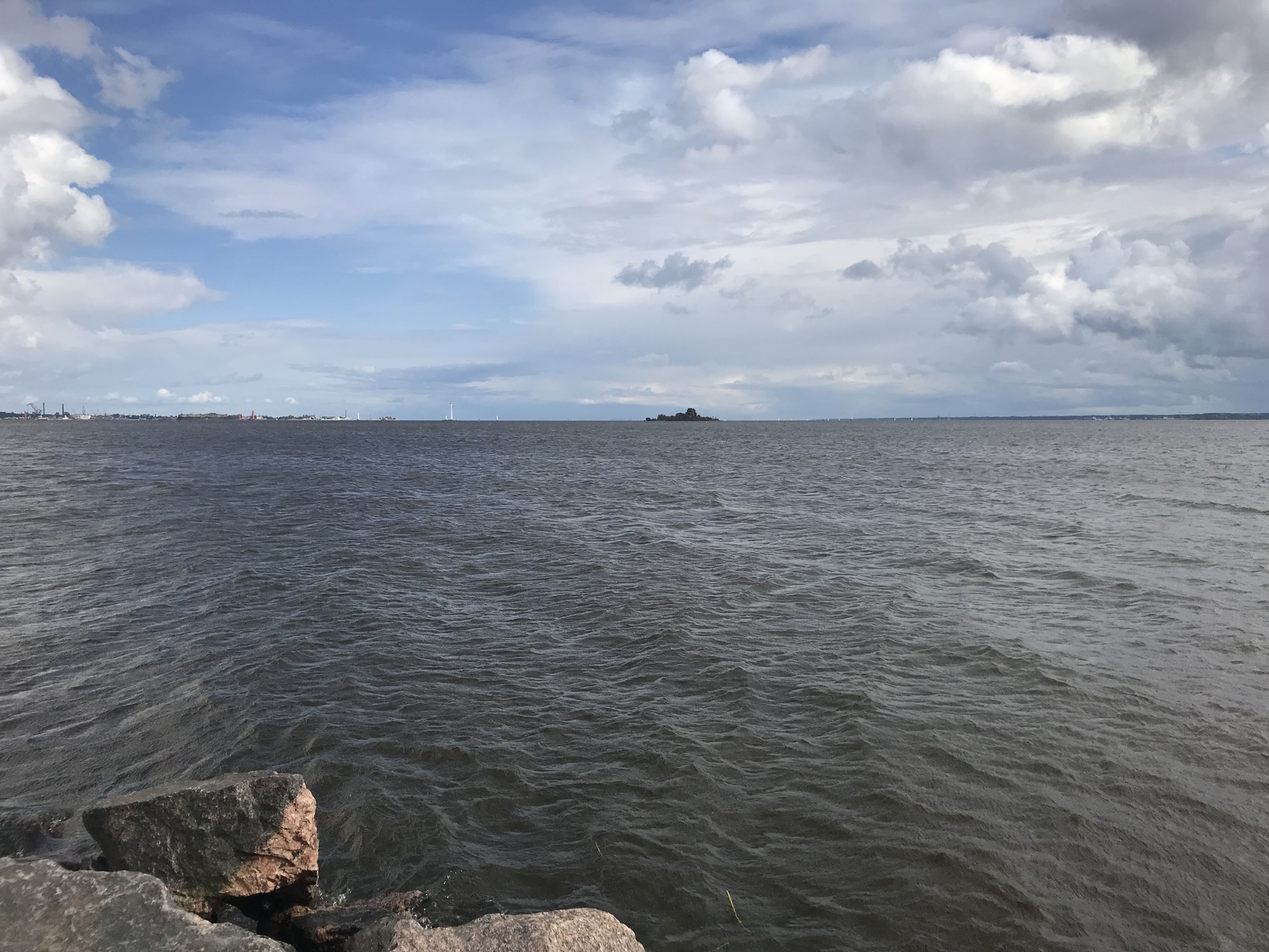 Gulf of Finland from two sides. From the dam near Kronstadt. One place, different weather. - My, First post, The photo